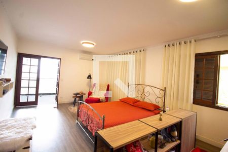 Casa à venda com 500m², 4 quartos e 6 vagas Casa à venda com 500m², 4 quartos e 6 vagasQuarto 4 - Suíte