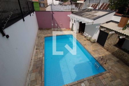 Casa à venda com 500m², 4 quartos e 6 vagas Casa à venda com 500m², 4 quartos e 6 vagasPiscina