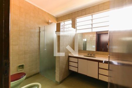 Casa para alugar com 230m², 3 quartos e 2 vagasBanheiro da Suíte