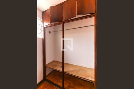 Casa para alugar com 230m², 3 quartos e 2 vagasCloset