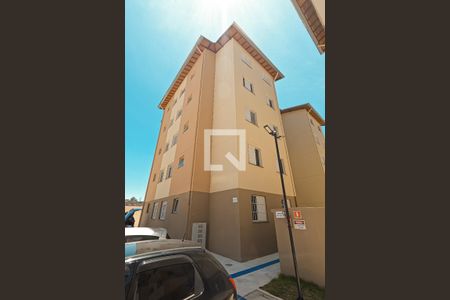 Fachada do bloco de apartamento para alugar com 2 quartos, 50m² em Jardim São Domingos, Guarulhos