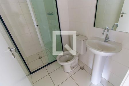 Banheiro de kitnet/studio para alugar com 1 quarto, 35m² em Quinta da Paineira, São Paulo