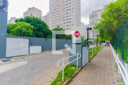 Fachada de kitnet/studio para alugar com 1 quarto, 35m² em Quinta da Paineira, São Paulo