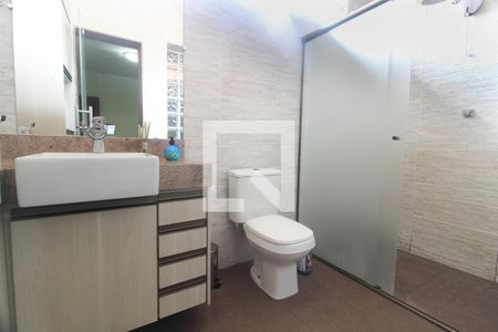 Banheiro da Suíte de casa à venda com 3 quartos, 328m² em Primeiro de Maio, Belo Horizonte