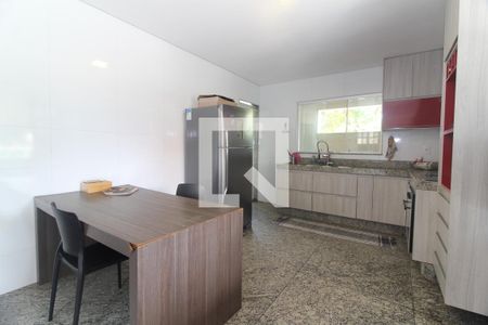 Cozinha de casa à venda com 3 quartos, 328m² em Primeiro de Maio, Belo Horizonte