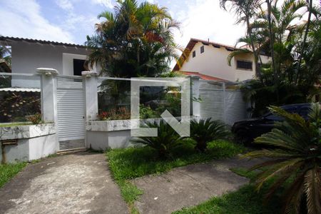 Casa de condomínio à venda com 630m², 6 quartos e 3 vagasFachada da Casa