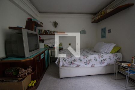 Casa de condomínio à venda com 630m², 6 quartos e 3 vagasSuíte 1