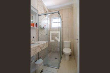 Banheiro da Suíte 1 de casa de condomínio à venda com 2 quartos, 62m² em São José, Canoas