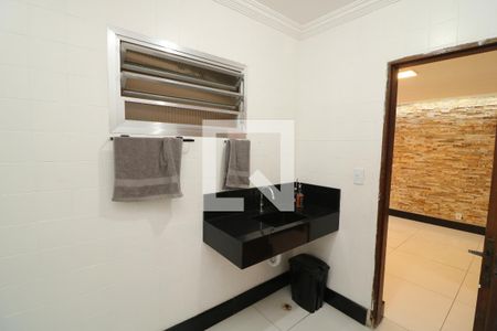 Casa para alugar com 270m², 3 quartos e 3 vagasBanheiro