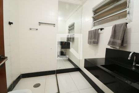 Casa para alugar com 270m², 3 quartos e 3 vagasBanheiro