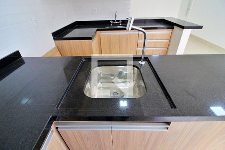 Apartamento para alugar com 60m², 2 quartos e 2 vagasCozinha e Área de Serviço