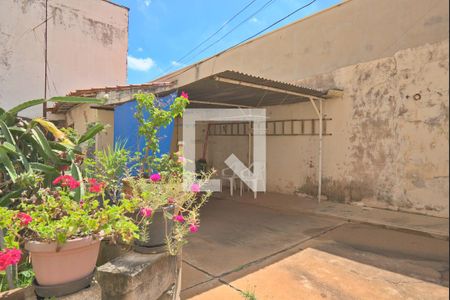 Casa à venda com 177m², 3 quartos e 2 vagas Casa à venda com 177m², 3 quartos e 2 vagasQuintal