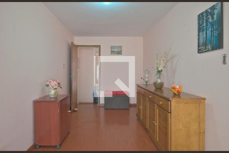 Casa à venda com 177m², 3 quartos e 2 vagas Casa à venda com 177m², 3 quartos e 2 vagasAbrigo / Sala 2