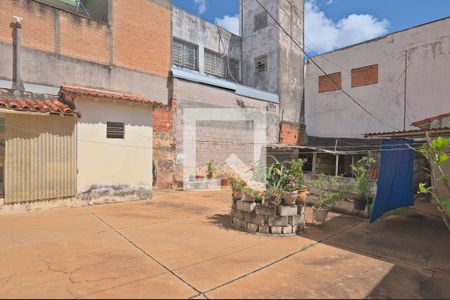 Casa à venda com 177m², 3 quartos e 2 vagas Casa à venda com 177m², 3 quartos e 2 vagasQuintal
