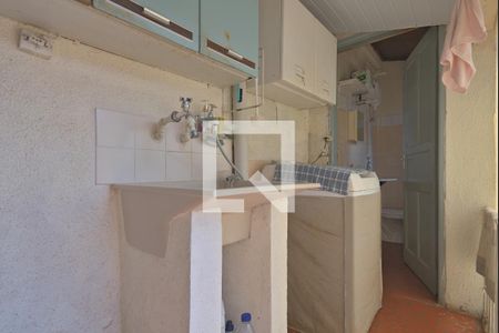 Casa à venda com 177m², 3 quartos e 2 vagas Casa à venda com 177m², 3 quartos e 2 vagasÁrea de Serviço