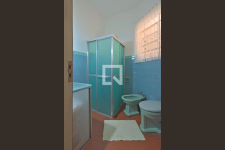 Casa à venda com 177m², 3 quartos e 2 vagas Casa à venda com 177m², 3 quartos e 2 vagasBanheiro Social