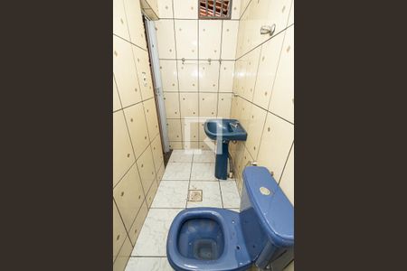 Casa à venda com 400m², 7 quartos e 9 vagas Casa à venda com 400m², 7 quartos e 9 vagasBanheiro de serviço / cobertura