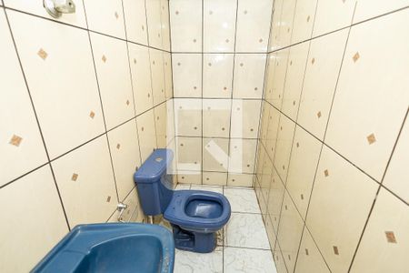 Casa à venda com 400m², 7 quartos e 9 vagas Casa à venda com 400m², 7 quartos e 9 vagasBanheiro de serviço / cobertura