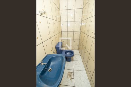 Casa à venda com 400m², 7 quartos e 9 vagas Casa à venda com 400m², 7 quartos e 9 vagasBanheiro de serviço / cobertura