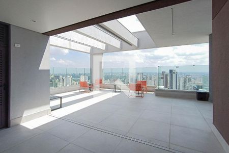 Apartamento à venda com 27m², 1 quarto e sem vaga Apartamento à venda com 27m², 1 quarto e sem vagaTerraço Hall Social