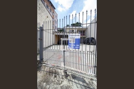 Casa para alugar com 170m², 3 quartos e 10 vagasFachada - Placa instalada