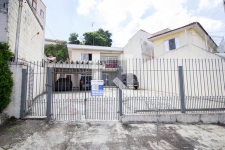Casa para alugar com 170m², 3 quartos e 10 vagasFachada