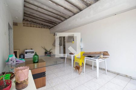 Casa para alugar com 170m², 3 quartos e 10 vagasQuintal