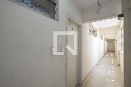 Apartamento à venda com 68m², 2 quartos e sem vagaHall social