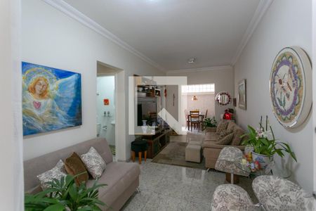 Sala de casa à venda com 4 quartos, 150m² em Santa Tereza, Belo Horizonte