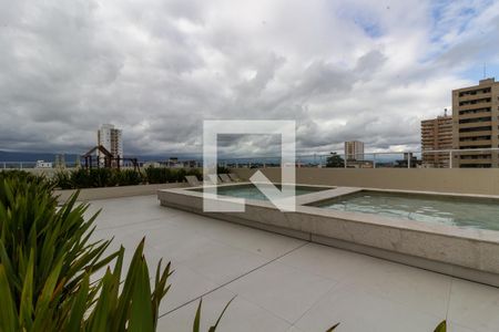 Apartamento para alugar com 77m², 2 quartos e 2 vagasÁrea comum - piscina
