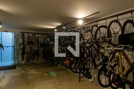 Apartamento para alugar com 77m², 2 quartos e 2 vagasÁrea comum - bicicletário