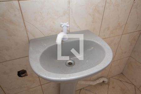 Casa para alugar com 50m², 1 quarto e 1 vaga Casa para alugar com 50m², 1 quarto e 1 vagaBanheiro