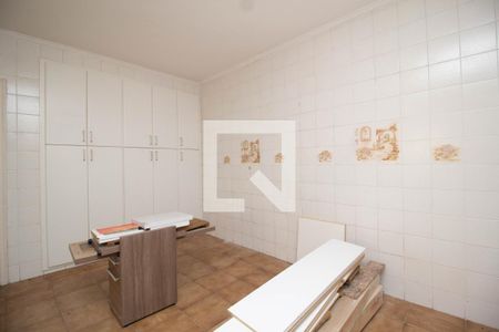 Casa para alugar com 50m², 1 quarto e 1 vaga Casa para alugar com 50m², 1 quarto e 1 vagaSala