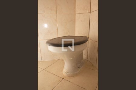 Casa para alugar com 50m², 1 quarto e 1 vaga Casa para alugar com 50m², 1 quarto e 1 vagaBanheiro