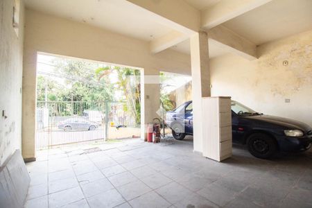 Casa para alugar com 50m², 1 quarto e 1 vaga Casa para alugar com 50m², 1 quarto e 1 vagaGaragem