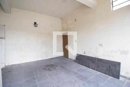Casa para alugar com 50m², 1 quarto e 1 vaga Casa para alugar com 50m², 1 quarto e 1 vagaGaragem