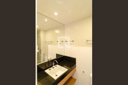 Studio para alugar com 17m², 1 quarto e sem vaga Studio para alugar com 17m², 1 quarto e sem vagaBanheiro Social