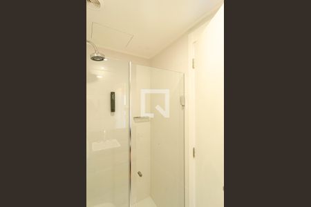 Studio para alugar com 17m², 1 quarto e sem vaga Studio para alugar com 17m², 1 quarto e sem vagaBanheiro Social