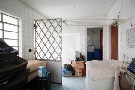 Casa à venda com 400m², 3 quartos e 5 vagasLavanderia 2