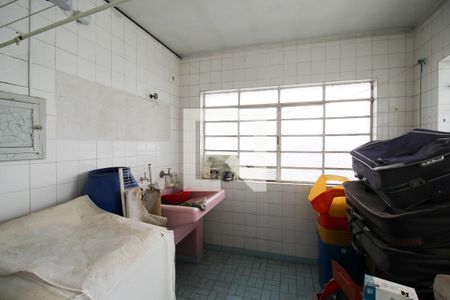 Casa à venda com 400m², 3 quartos e 5 vagasLavanderia 2