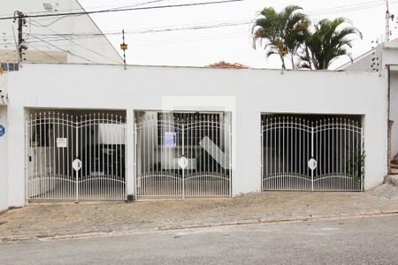 Casa à venda com 400m², 3 quartos e 5 vagasFachada