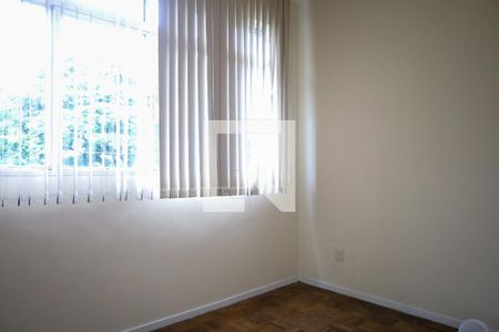 Quarto de apartamento para alugar com 2 quartos, 70m² em Grajaú, Belo Horizonte