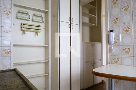 Apartamento para alugar com 70m², 2 quartos e 1 vaga Apartamento para alugar com 70m², 2 quartos e 1 vagaCozinha