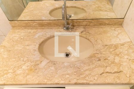 Apartamento à venda com 70m², 2 quartos e sem vagaBanheiro