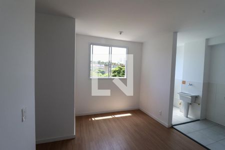 Sala de TV de apartamento para alugar com 2 quartos, 42m² em Penha de França, São Paulo