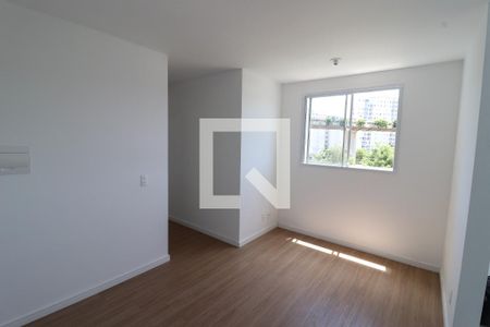 Sala de TV de apartamento para alugar com 2 quartos, 42m² em Penha de França, São Paulo