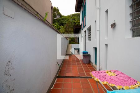 Casa à venda com 360m², 4 quartos e 4 vagasCorredor