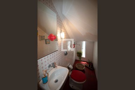 Casa à venda com 360m², 4 quartos e 4 vagasBanheiro Lavado