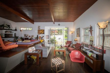 Sala de casa à venda com 4 quartos, 360m² em Vila Ida, São Paulo