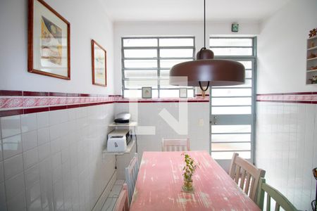 Casa à venda com 360m², 4 quartos e 4 vagasCozinha